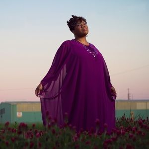 Meet your Posher, Nikia